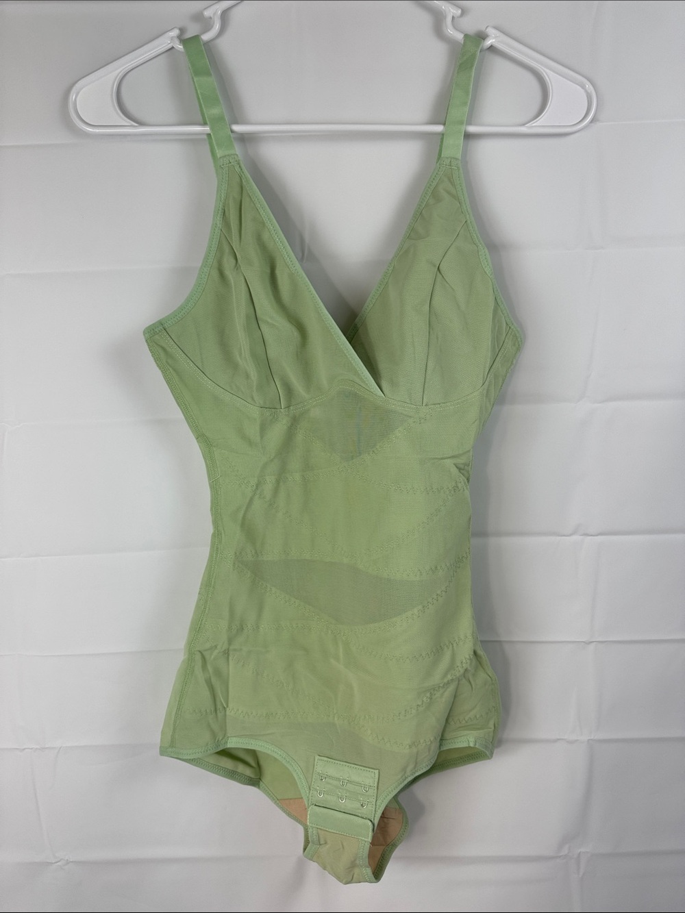 NWOT Women's Small Green Full Body Shapewear Bodysuit Tummy Control Adjustable